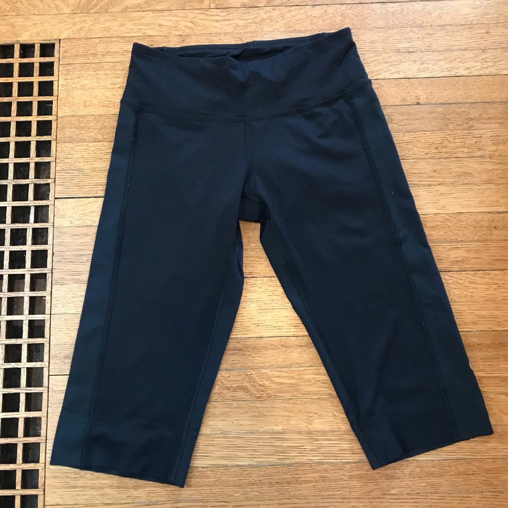 Lululemon Black Crop Legging Size 4